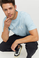 Fabian ist 1,86 und trägt Größe M