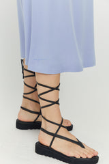 Maren ist 1,72 und trägt Größe S