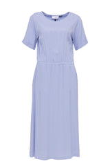 Maren ist 1,72 und trägt Größe S