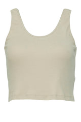 Anthea ist 1,79 und trägt die Größe S