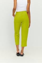 Anthea ist 1,79 und trägt die Größe S