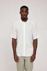 Terence ist 1,90 und trägt Größe L