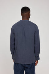 Terence ist 1,90 und trägt Größe L