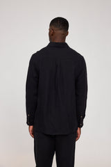 Terence ist 1,90 und trägt Größe L