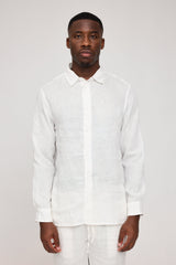 Terence ist 1,90 und trägt Größe L