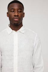 Terence ist 1,90 und trägt Größe L