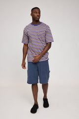 Terence ist 1,90 und trägt Größe L