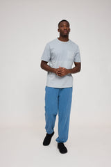 Terence ist 1,90 und trägt Größe L