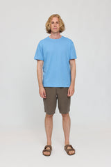 Nick ist 1,88 und trägt Größe L