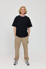 Nick ist 1,88 und trägt Größe L