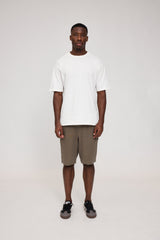 Terence ist 1,90 und trägt Größe L