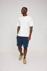 Terence ist 1,90 und trägt Größe L