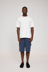 Terence ist 1,90 und trägt Größe L