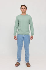 Lennox ist 1,90 und trägt Größe L