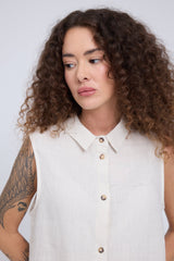 Mandy ist 1,68 und trägt Größe S