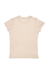 Julia ist 1,78 und trägt Größe S