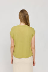 Julia ist 1,78 und trägt Größe S