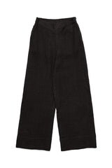 Julia ist 1,78 und trägt Größe S