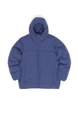 Terence ist 1,90 und trägt Größe L