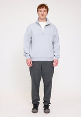 Ben ist 1,85 und trägt Größe L