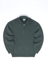 Ben ist 1,85 und trägt Größe L