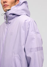 Dominik ist 1.91m und trägt Größe L