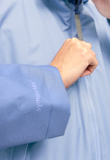 Kate ist 1.75m und trägt Größe S