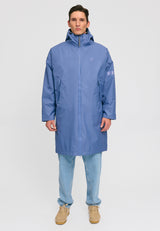 Dominik ist 1.91m und trägt Größe L