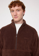 Julia ist 1,78 und trägt Größe S | Ben ist 1,85 und trägt Größe L