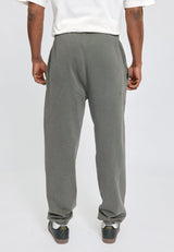 Julia ist 1,78 und trägt Größe S | Prince ist 1,85 und trägt Größe L