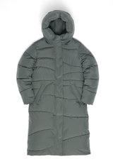 Angelique ist 1,75 und trägt Größe S