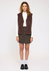 Angelique ist 1,75 und trägt Größe S