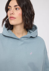 Maren ist 1,75 und trägt Größe S