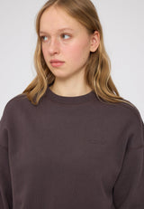 Julia ist 1,78 und trägt Größe S