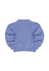 Julia ist 1,78 und trägt Größe S