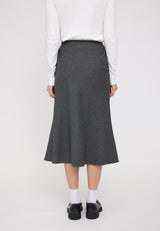 Maren ist 1,75 und trägt Größe S