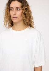 Angelique ist 1,75 und trägt Größe S