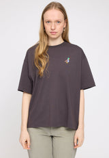 Julia ist 1,78 und trägt Größe S