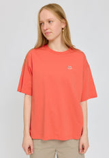 Julia ist 1,78 und trägt Größe S