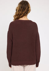 Angelique ist 1,75 und trägt Größe S