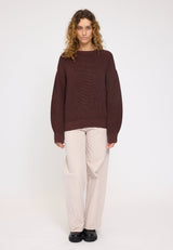 Angelique ist 1,75 und trägt Größe S