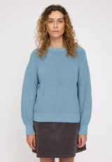 Angelique ist 1,75 und trägt Größe S