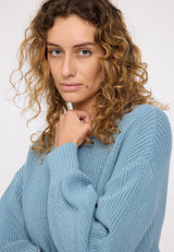 Angelique ist 1,75 und trägt Größe S