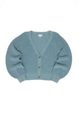 Julia ist 1,78 und trägt Größe S