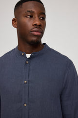 Ben ist 1,85 und trägt Größe L