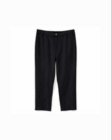 Daniel ist 1,87 und trägt Größe L