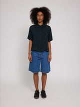 Jade ist 1,75 und trägt Größe S