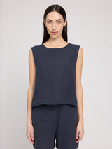 Emma ist 1,76 und trägt Größe S