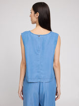 Emma ist 1,76 und trägt Größe S