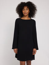 Jade ist 1,75 und trägt Größe S